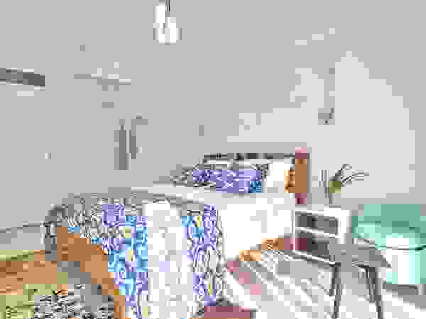 Studio Do Cabo Eclectic style bedroom