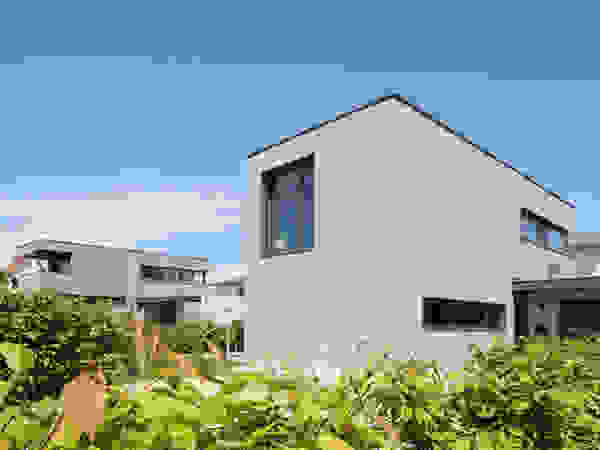 Architekturbüro zwo P Окремий будинок Дерево Сірий