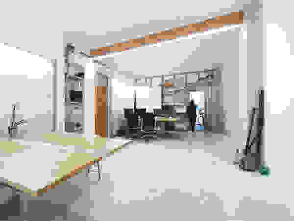 Eseiesa Arquitectos Mediterranean style study/office Wood effect