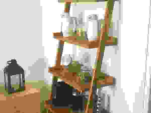 Barragan Carpinteria Living roomShelves Solid Wood