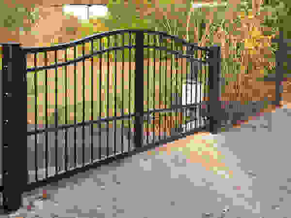 Nordzaun Halaman depan Besi/Baja Black
