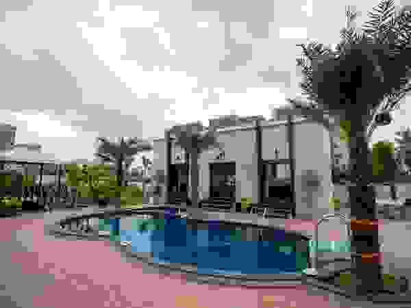 Swimming Pool and Spa ZEAL Arch Designs Swimming pond