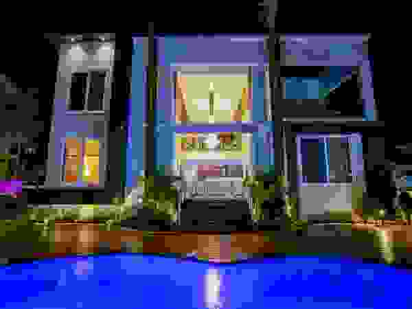 Elevation (Night View) ZEAL Arch Designs Bungalows