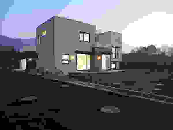 인문학적인집짓기 Moderne Häuser Stein Weiß