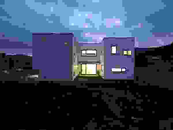 인문학적인집짓기 Moderne Häuser Weiß
