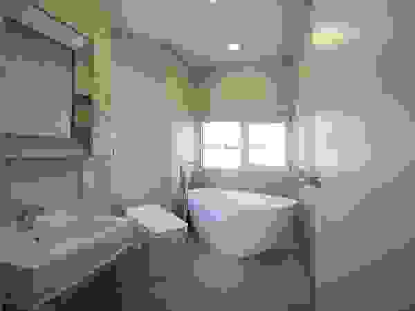 인문학적인집짓기 Moderne Badezimmer
