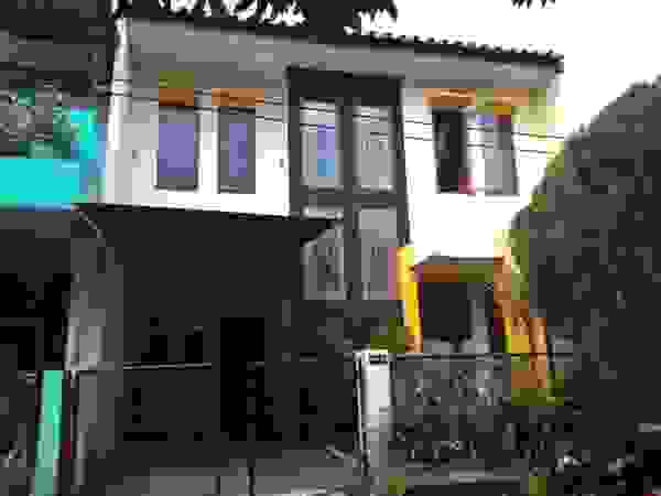 Rumah Desain Tropis