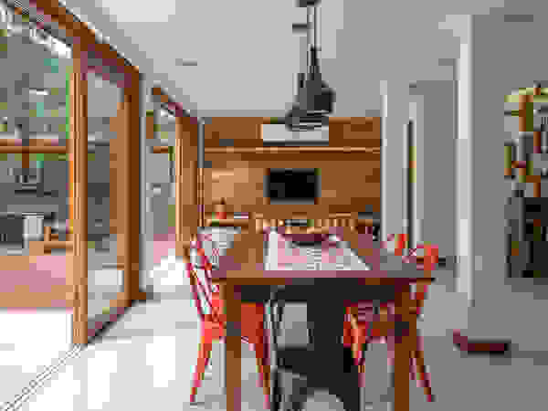 Raquel Junqueira Arquitetura Rustic style dining room