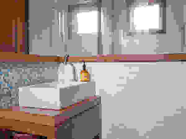 Raquel Junqueira Arquitetura Rustic style bathroom
