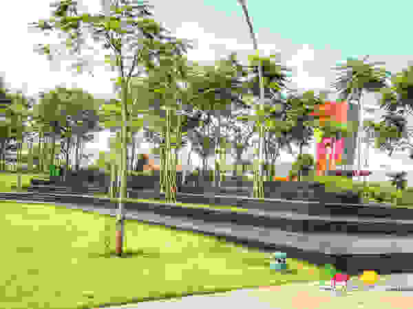 PT. Kampung Flora Cipta Shopping Centres