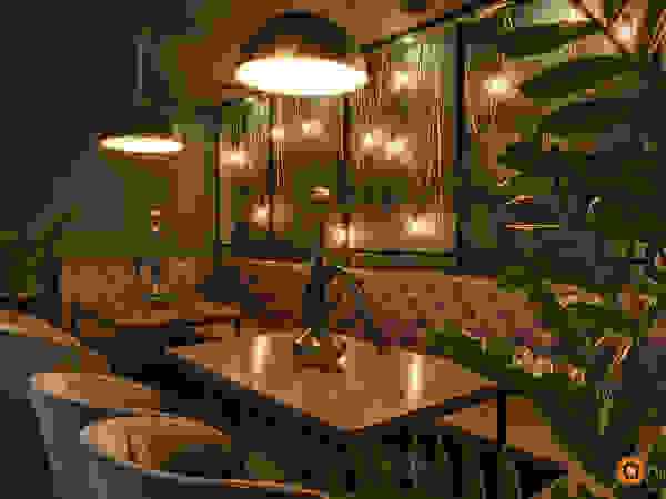 Artichok Design Bars & clubs Brown