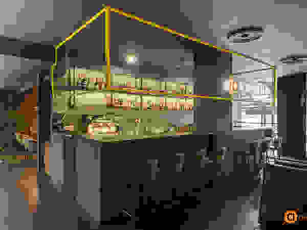 Artichok Design Bars & clubs Brown