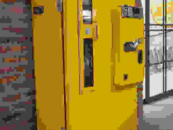 OldLook HouseholdAccessories & decoration Metal Yellow