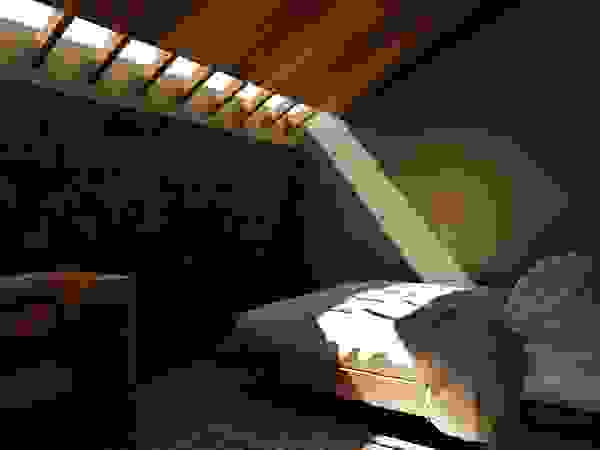 alexander and philips Tropical style bedroom