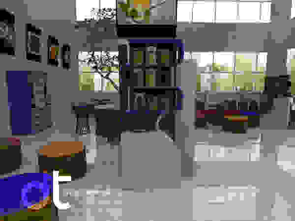 Rumah Desain Tropis Modern living room