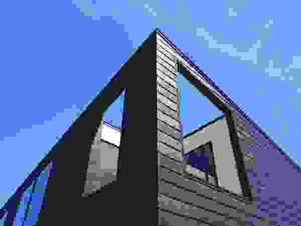 RAI一級建築士事務所 Wooden houses Metal Black