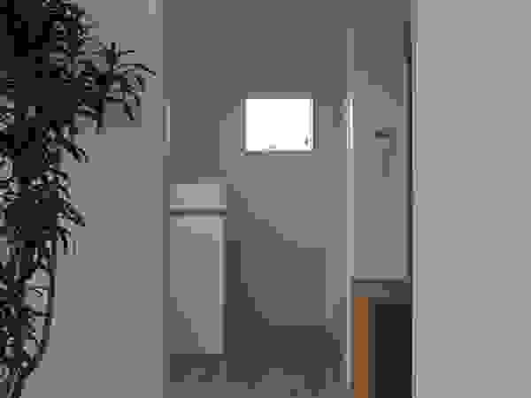 RAI一級建築士事務所 Modern bathroom Solid Wood White