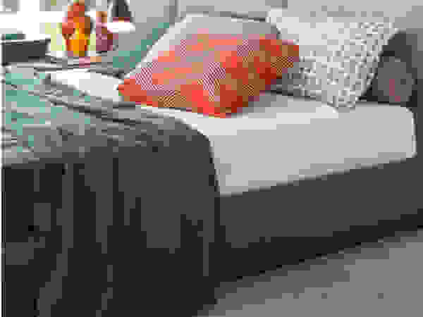 Andras Koos Architectural Interior Design BedroomBeds & headboards