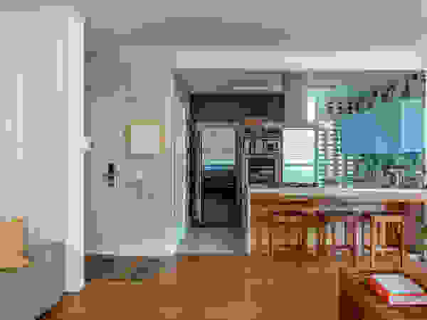 Raquel Junqueira Arquitetura Modern Kitchen Wood Turquoise