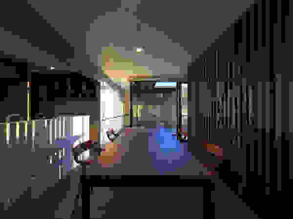 川添純一郎建築設計事務所 Modern Dining Room
