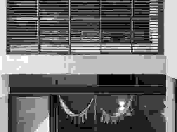 Martins Lucena Arquitetos Minimalist windows & doors