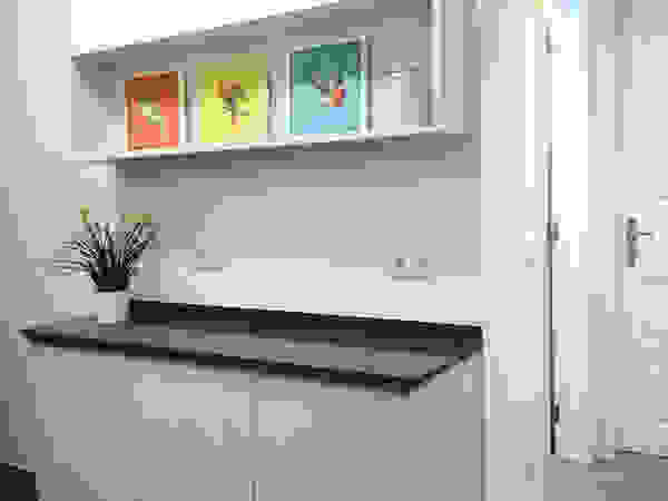 Happy Ideas At Home - Arquitetura e Remodelação de Interiores Modern Kitchen