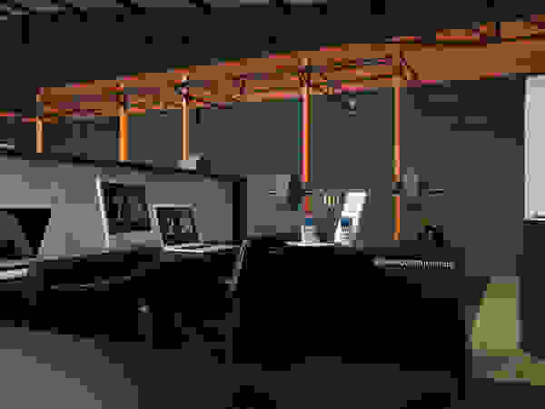 CASA DUE ARQUITETURA Industrial style commercial spaces Black