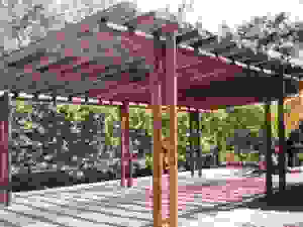 TECAS PISOS Y MADERAS SAS Balconies, verandas & terraces Furniture