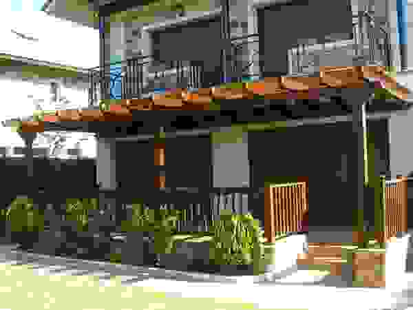 TECAS PISOS Y MADERAS SAS Balconies, verandas & terraces Accessories & decoration
