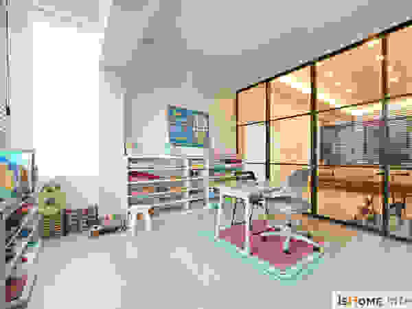 이즈홈 Modern nursery/kids room