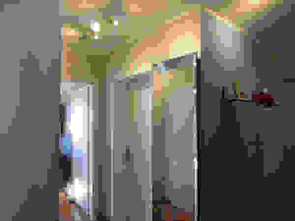 R A U M A N S I C H T E N : Einrichtungsberatung