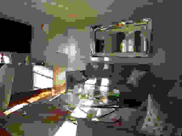 R A U M A N S I C H T E N : Einrichtungsberatung