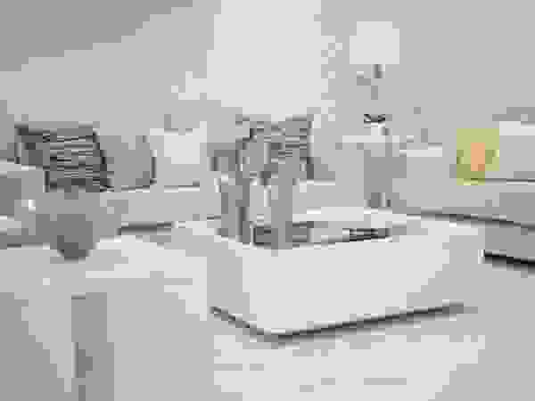 Monica Saravia Modern living room White