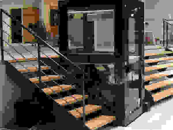 Liftech, S.A Stairs