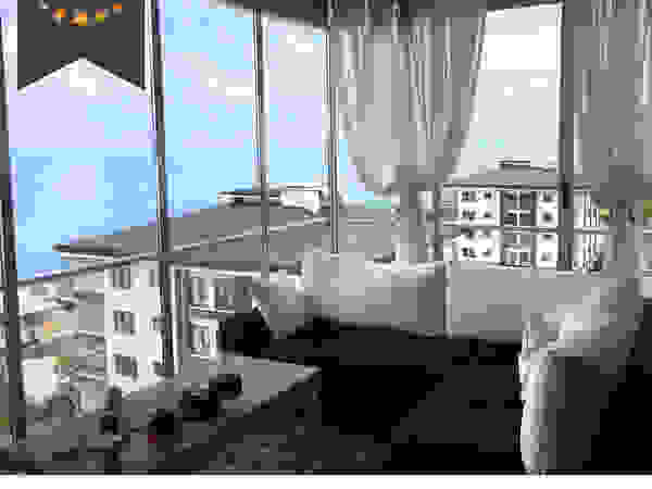 Albert Genau Balkon
