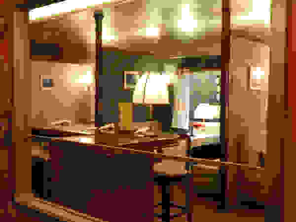TakenIn Hotel Modern