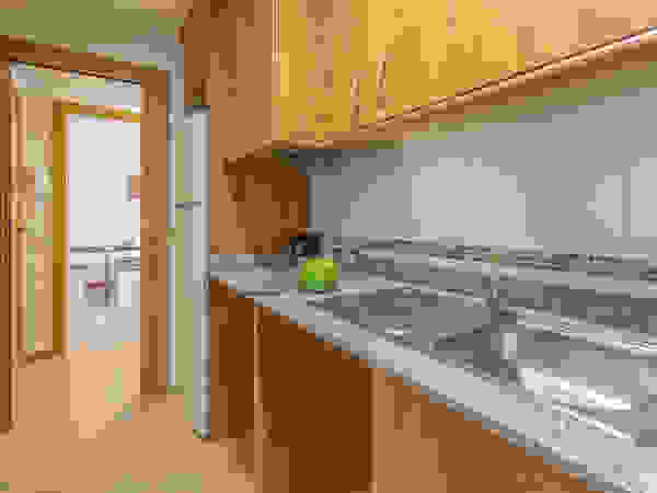 Home Staging Tarragona - Deco Interior Industrial style kitchen