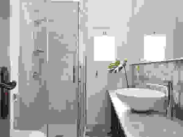 Caterina Raddi Eclectic style bathroom Green