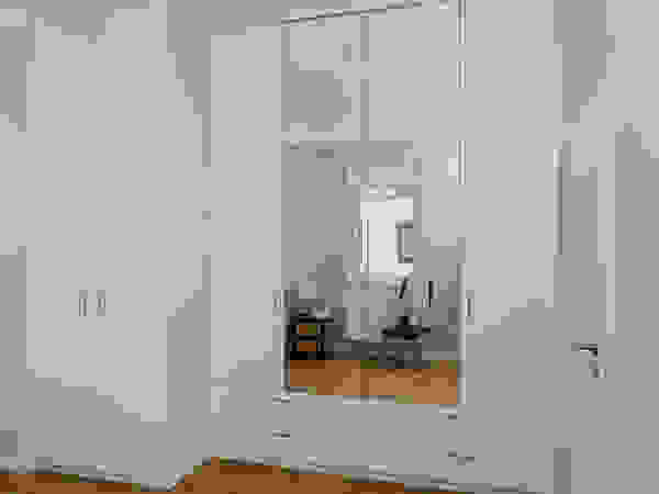 ASADA Schiebetüren und Möbel nach Maß - Ulrich Schablowsky Living roomCupboards & sideboards