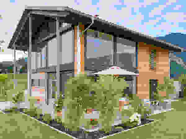 Bau-Fritz GmbH & Co. KG Chalés e casas de madeira