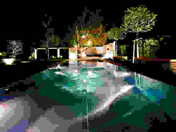 BEGRÜNDER Classic style pool
