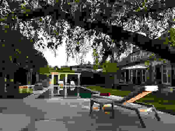 BEGRÜNDER Classic style garden