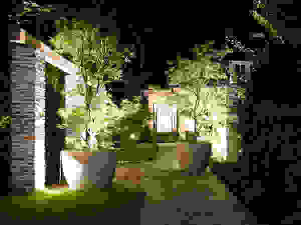 BEGRÜNDER Classic style garden