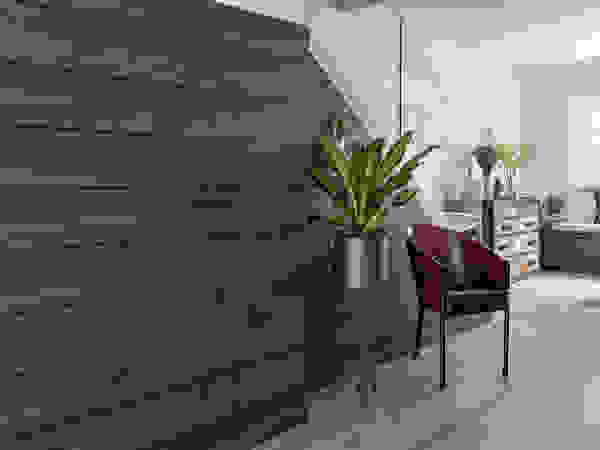 Entrance Hall Distinctidentity Pte Ltd Modern Corridor, Hallway and Staircase
