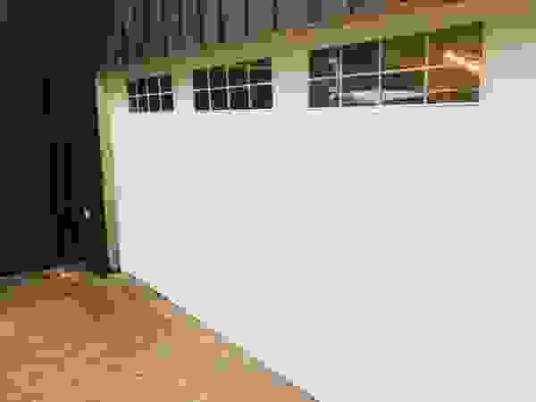 Portones Patagonia Garage Doors White