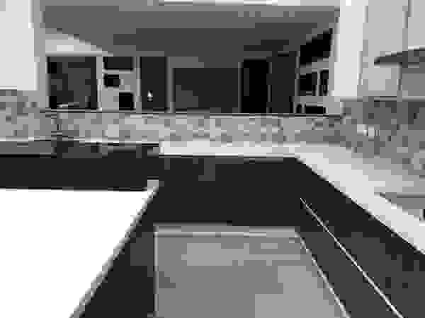 classicspaceinterior CozinhaArmários e estantes contraplacado Efeito de madeira