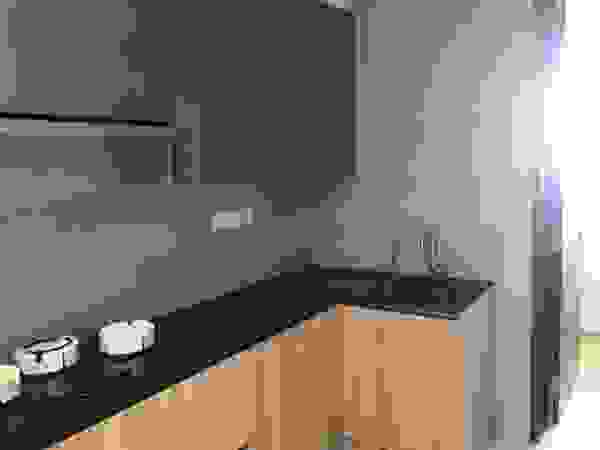 Modular kitchen classicspaceinterior KitchenCabinets & shelves Plywood Wood effect