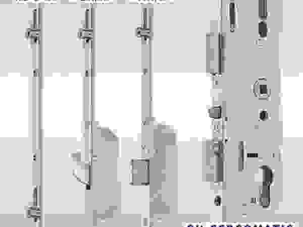 Serrurier Paris - Pose serrure multipoints Serrurier Paris 75 Windows & doors Doors