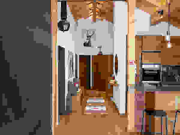 BEARprogetti Modern corridor, hallway & stairs