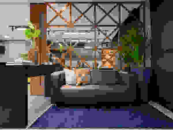 Studio Ideação Ruang Komersial Modern